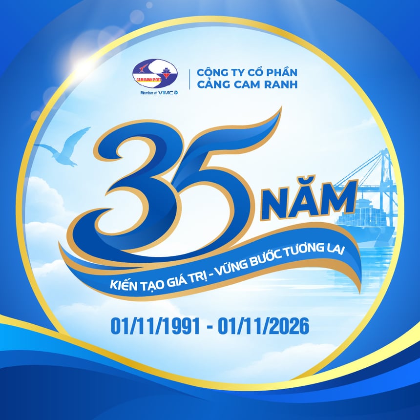 Huy hiệu 35 năm Cảng Cam Ranh — Kiến tạo giá trị, vững bước tương lai